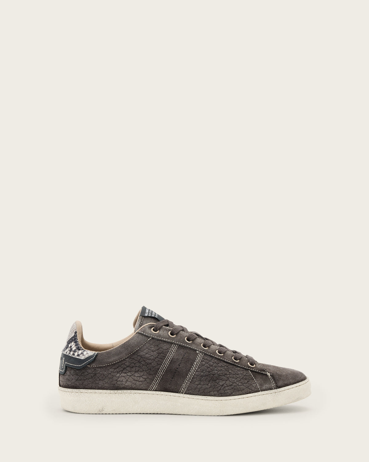 Leon Low Top Sneakers