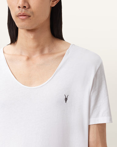 Tonic Scoop Neck Slim Ramskull T-Shirt