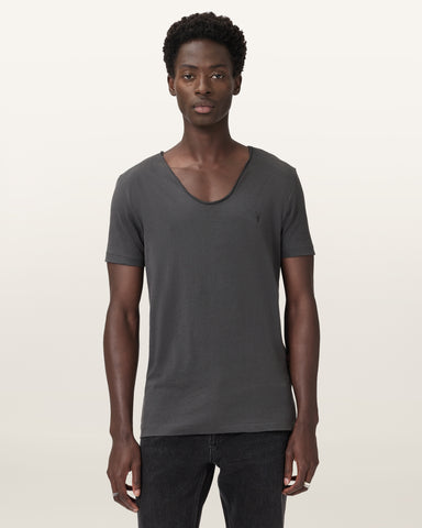 Tonic Scoop Neck Slim Ramskull T-Shirt