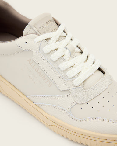 Regan Low Top Sneakers