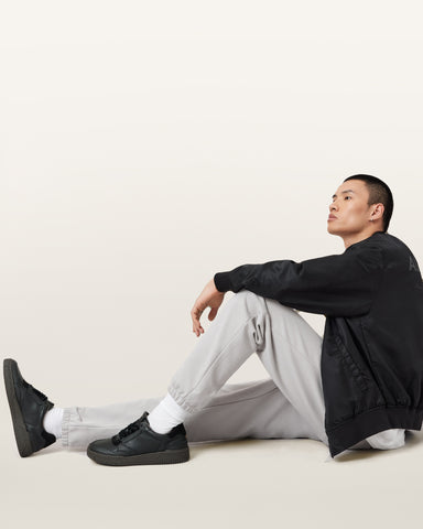 Regan Low Top Sneakers