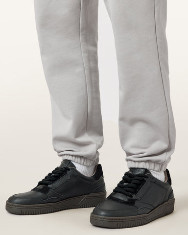 Regan Low Top Sneakers