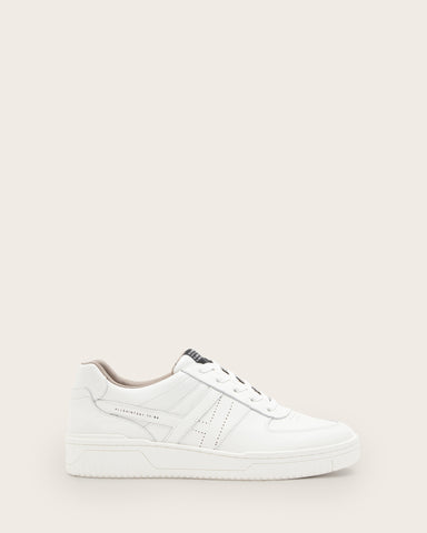 Vix Low Top Round Toe Leather Sneakers