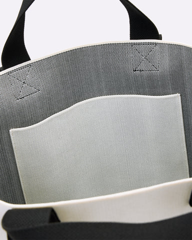 Izzy Heart Large Knitted Tote Bag