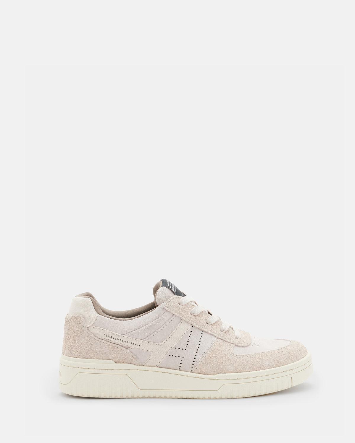Vix Low Top Round Toe Suede Sneakers